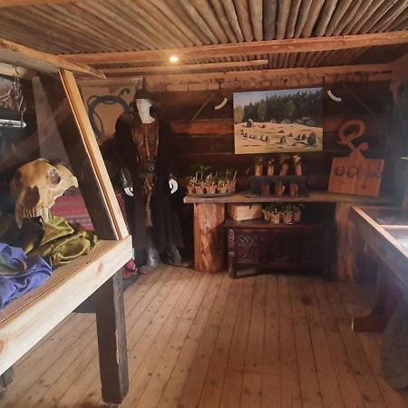 Vittfarnas Hird Vikingaby Bed and Breakfast Sosdala Esterno foto